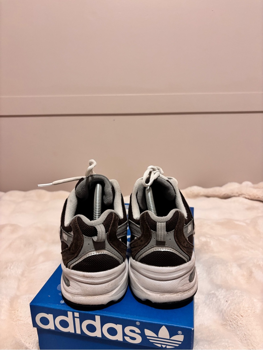 New Balance Brown/Gray/White 580 Men's Sneakers - Picture 4 of 9